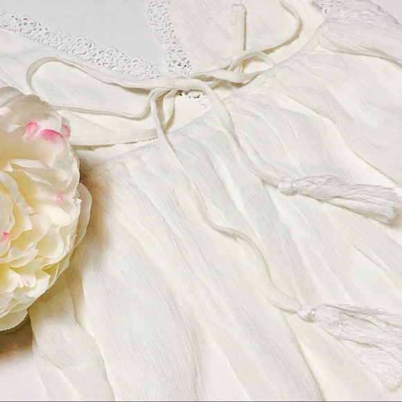 **TAKING DOWN** White Ivory Halter Mini Dress - Picture 4 of 8